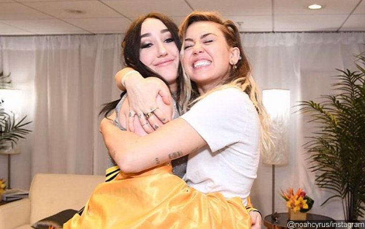 Miley Cyrus' Sister Breaks Down When Opening Up About Struggles Growing Up in Her Shadow