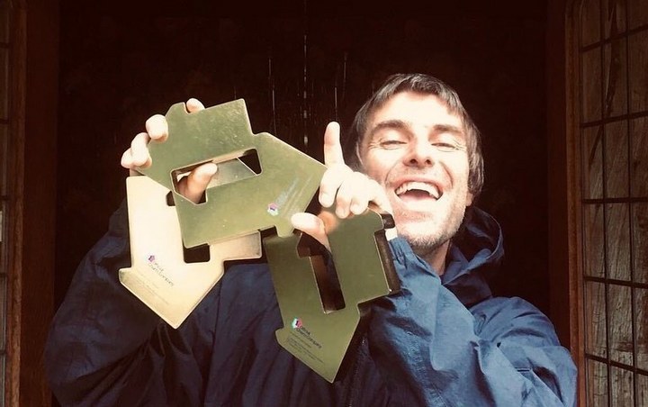 Liam Gallagher Celebrating as He Tops U.K. Chart With Unplugged Live Album