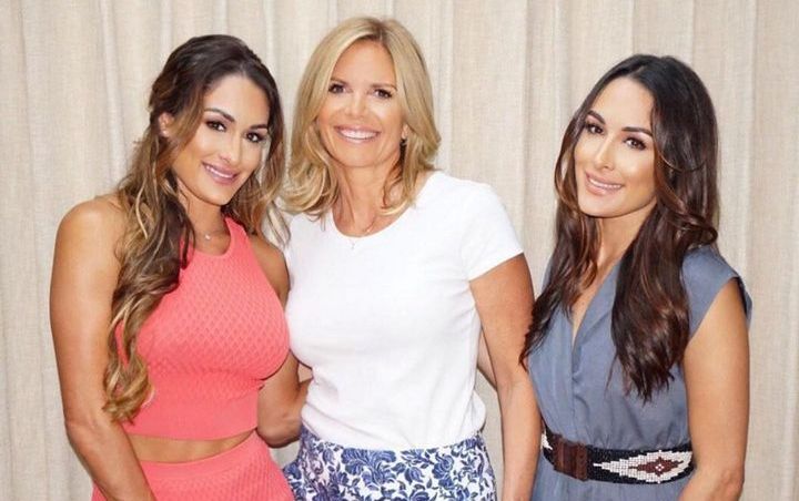 Nikki Bella and Brie's Mother Recovering From Brain Surgery