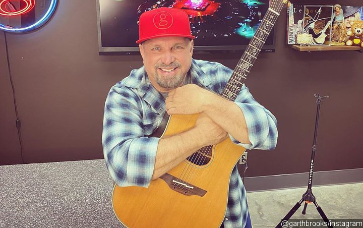 Garth Brooks to Stage Second Virtual Acoustic Concert