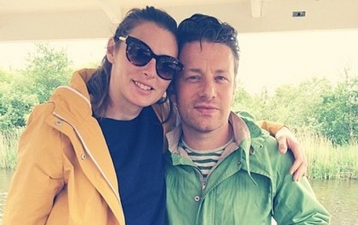 Jamie Oliver's Wife Suffers From Miscarriage During Lockdown