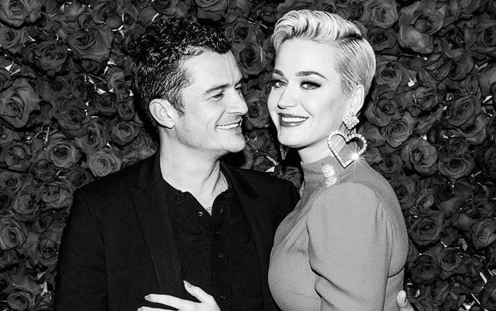 Katy Perry Calls Orlando Bloom's Italy Nude Paddleboarding an Attempt to Fit in With Locals