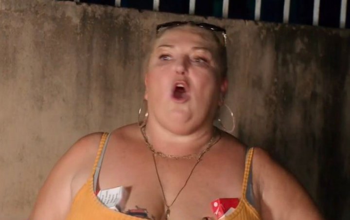 Fans Baffled After Seeing '90 Day Fiance' Star Angela Stuffing Her Bra With Cigs Packs