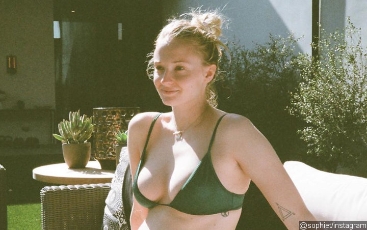 Sophie Turner Treats Fans to Never-Before-Seen Pregnancy Photos