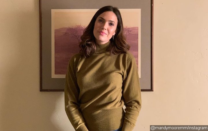 Mandy Moore Reduces 'This Is Us' Co-Star to Tears With Exciting Pregnancy News
