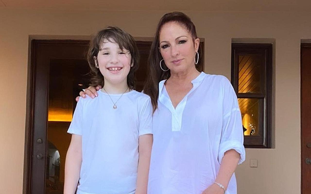 Gloria Estefan Uses Virtual Reality to Stay Connected With Grandson Amid Pandemic