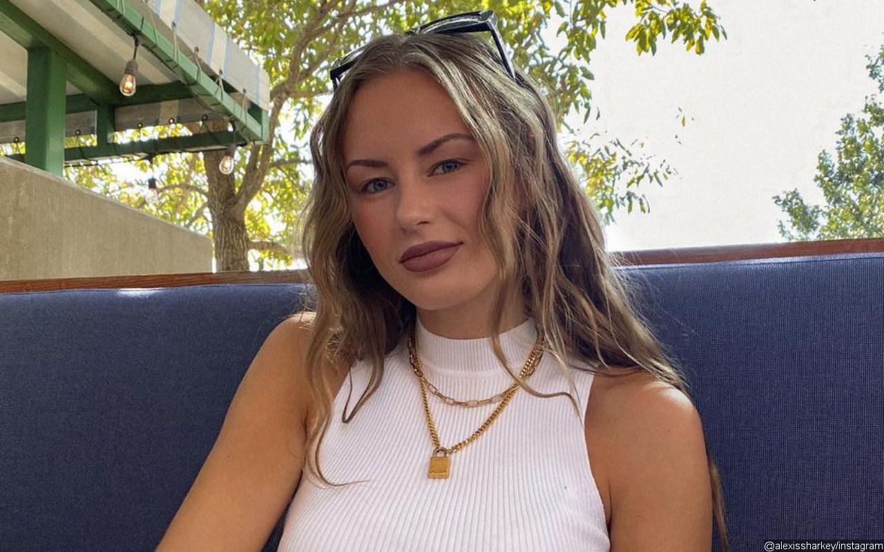 Missing Instagram Influencer Alexis Sharkey S Body Found Naked On The Road