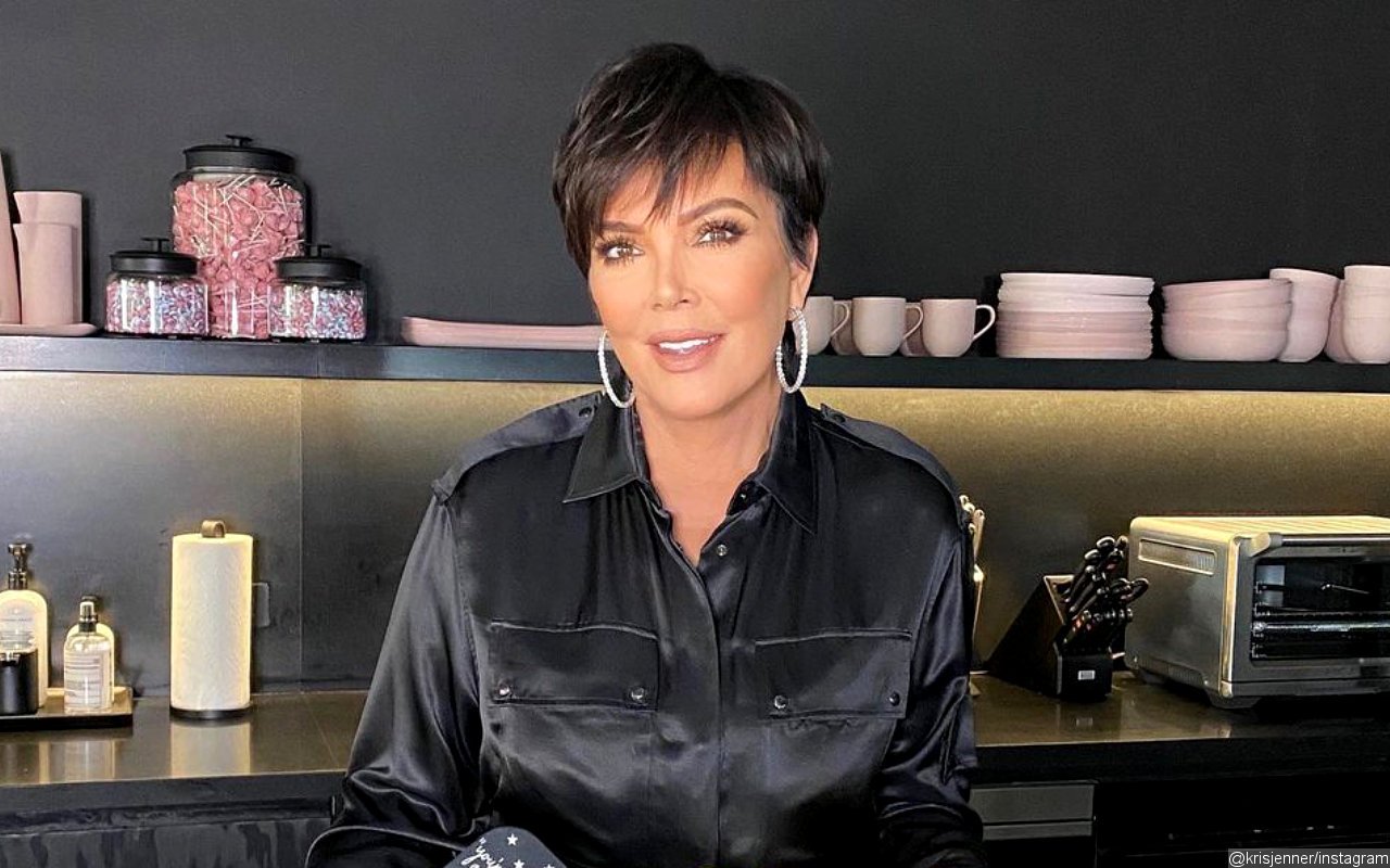 Kris Jenner to Offer Virtual Christmas Decorating Lesson in the Name of Charity