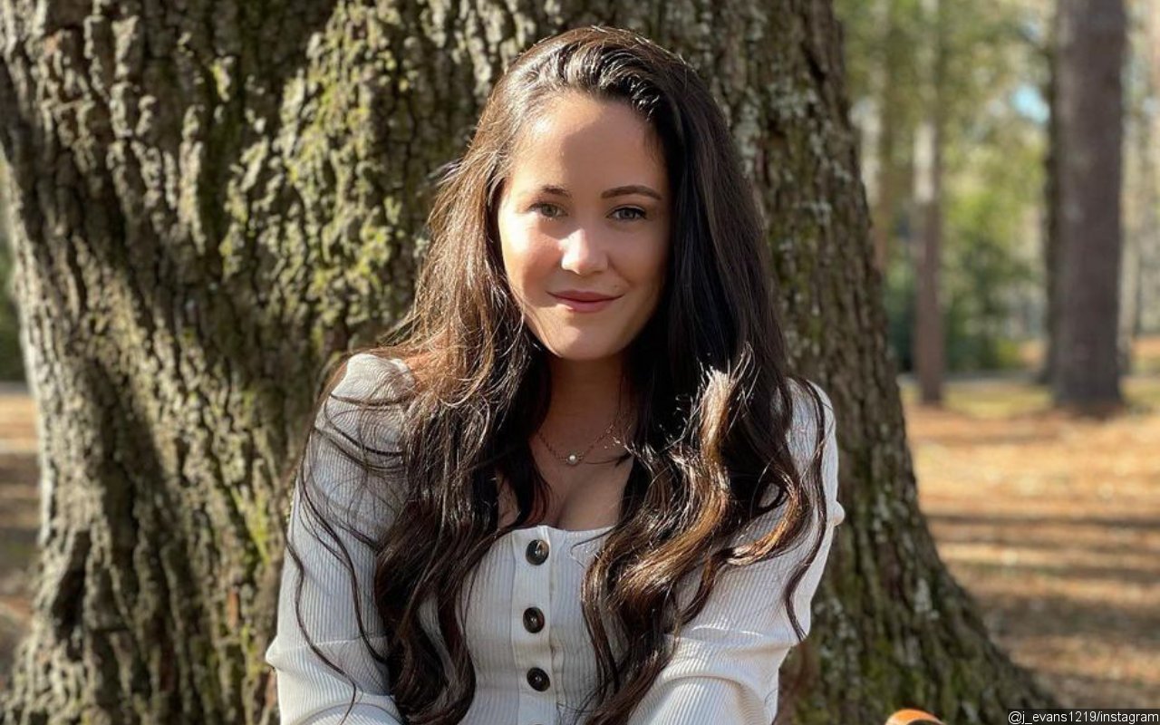 Jenelle Evans of 'Teen Mom' Taken Aback by Cop Calling Over Her Giving Shelter to Mother Pitbull