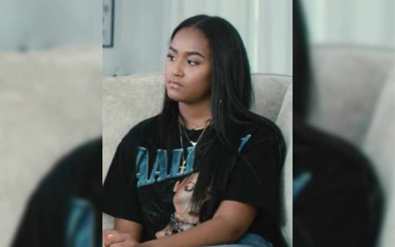 1280px x 800px - Sasha Obama Defended After Being Compared to Porn Star for Showing Her  Belly Button