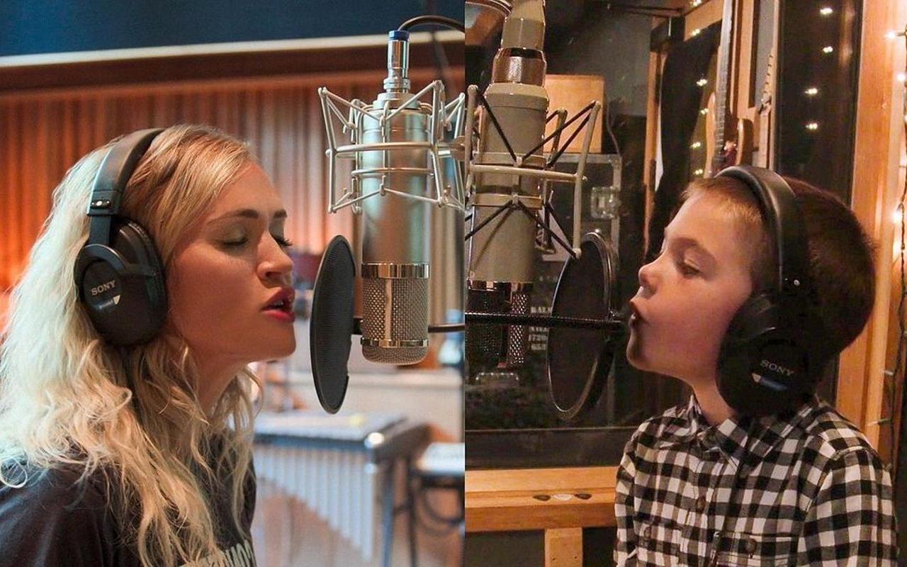 Carrie Underwood's Son Shows Off His Song With Mom to Classmates