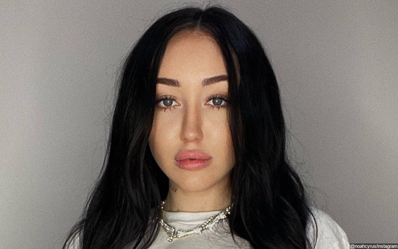 Noah Cyrus Shows Off Her Butt in Barely-There Bikini