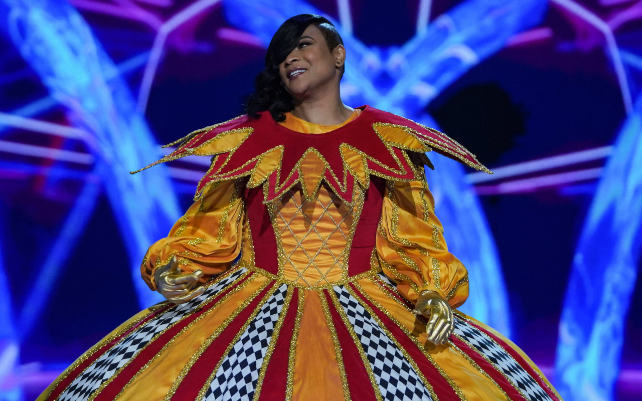 Gabrielle Admits Struggles With Panic Attack During 'The Masked Singer' Stint