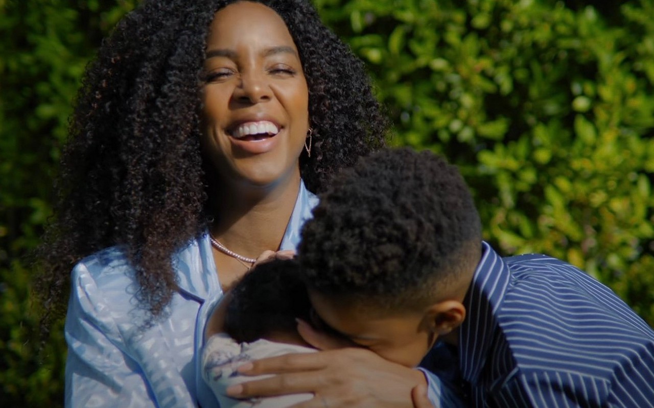 Kelly Rowland Celebrates Love With Her Family in 'Black Magic' Music Video