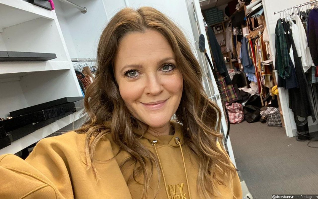 Drew Barrymore Treats Fans to Rare Family Photo of Her Ex-Husband and Daughters on Valentine's Day