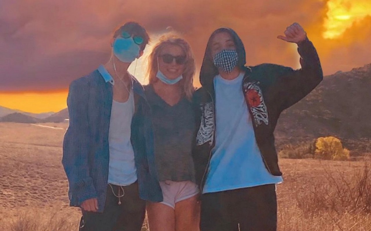 Britney Spears Beaming in Rare Picture With Teen Sons as Her 'Cool Edit' Gets the Boys' Approval