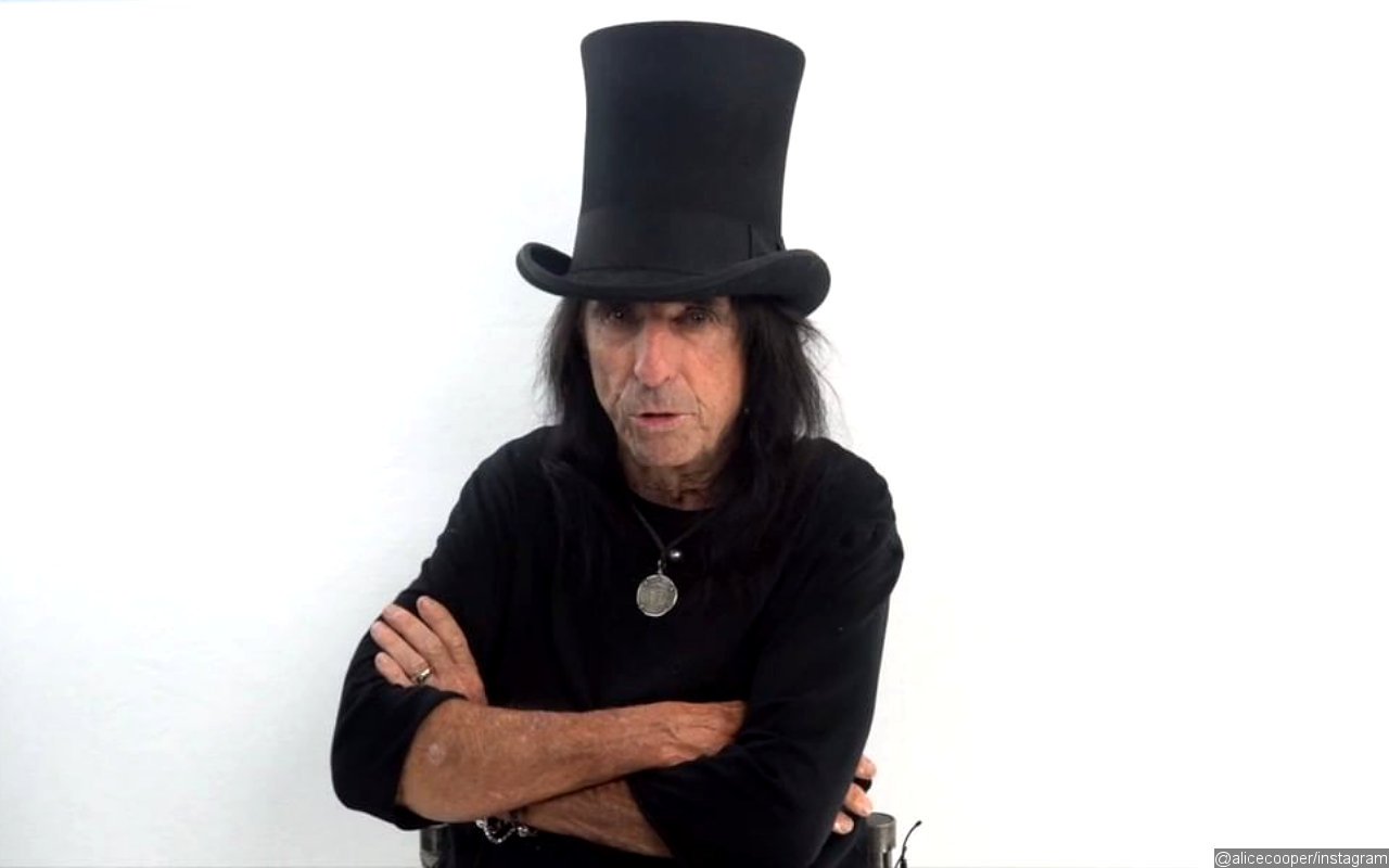 Alice Cooper Compares Inability to Separate Self From Stage Persona to 'Organized Schizophrenia'