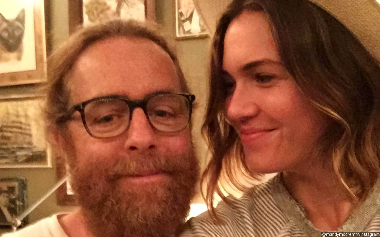 Mandy Moore Remembers Husband's Tour Manager Who Died After Freak Surfing Accident