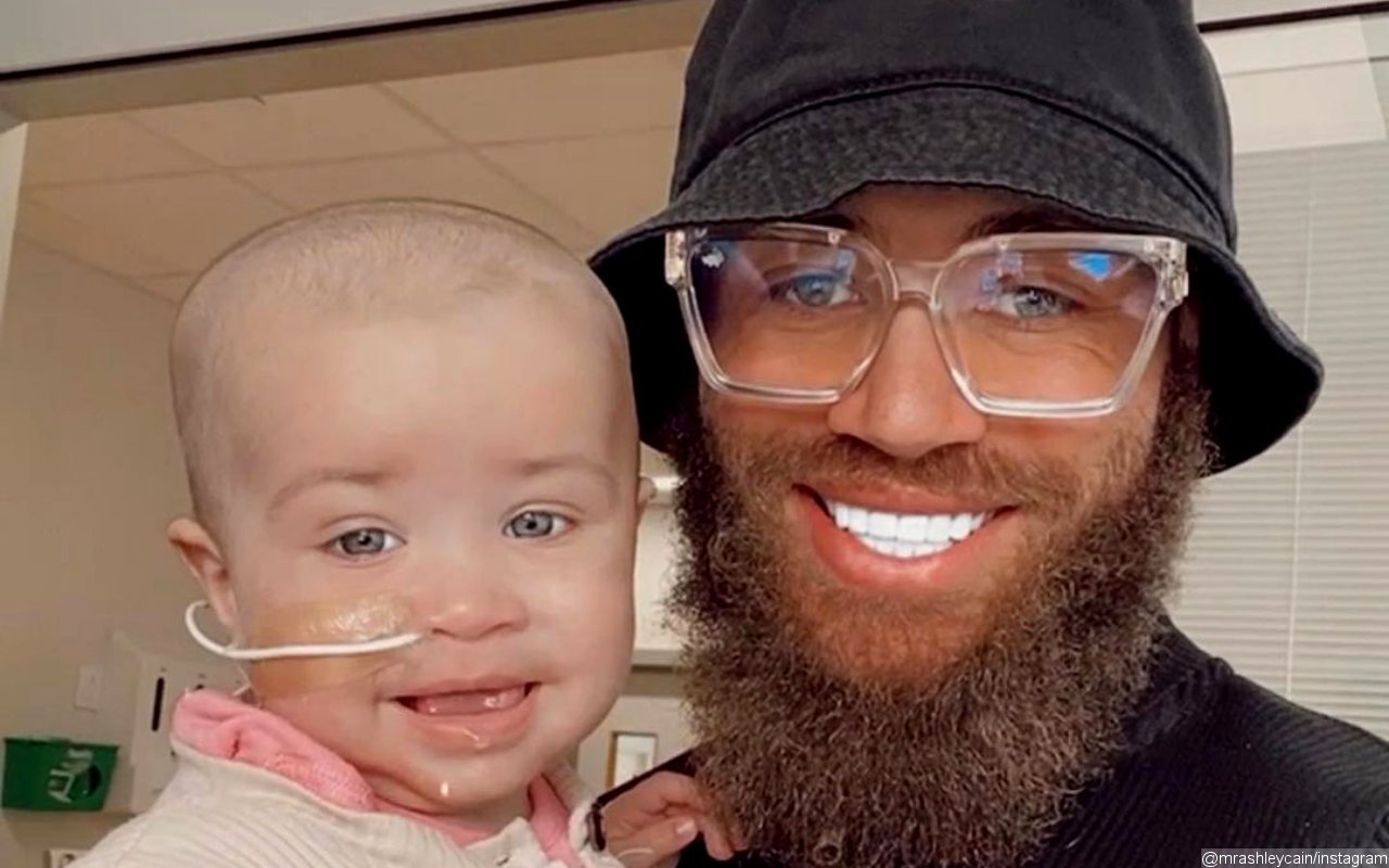 'The Challenge' Star Ashley Cain Shares Touching London Underground Message for Dying Baby Girl