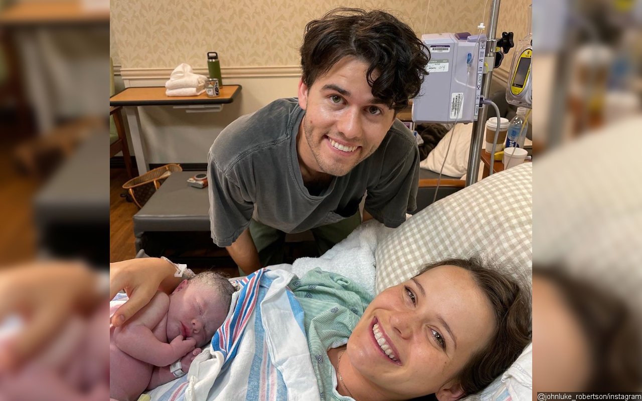 'Duck Dynasty' Star John Luke Robertson and Wife Mary Kate Welcome Baby Girl