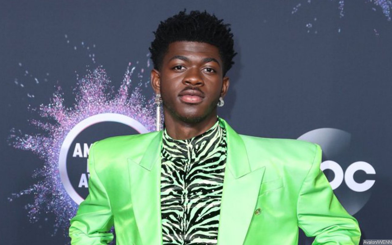 Lil Nas X Called Out Over Video of His Mom Begging for Money on Street