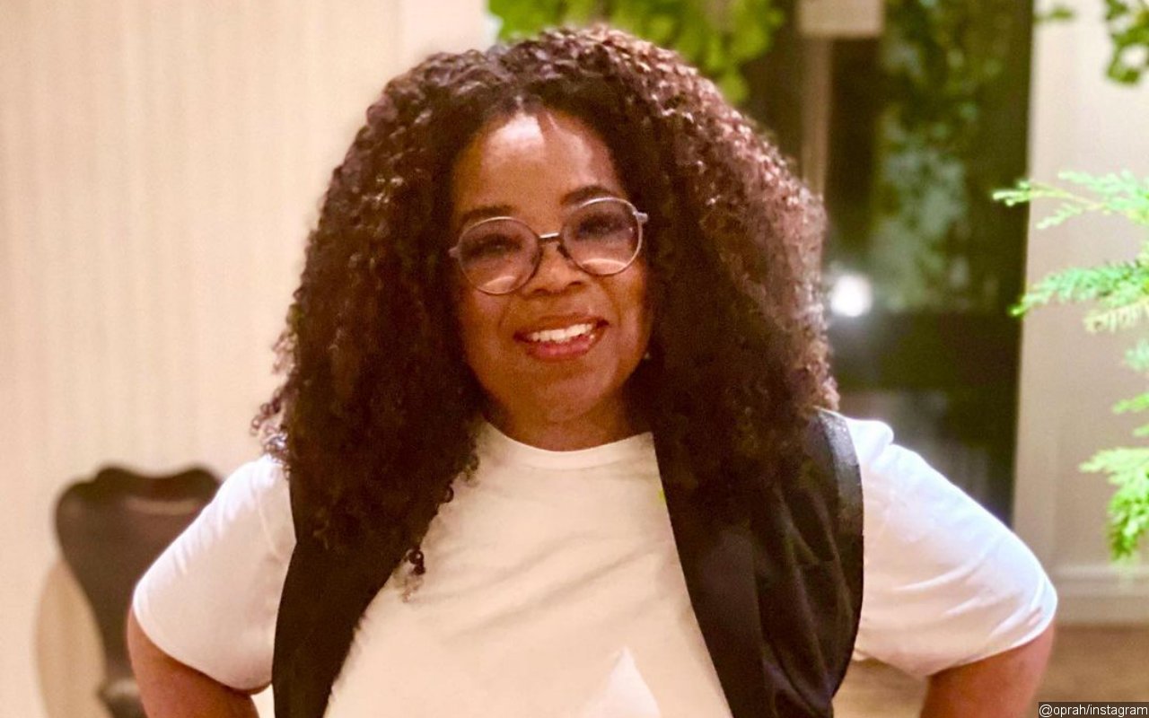 Oprah Winfrey Can't Hold Back Her Tears While Recalling Traumatic Childhood Moment