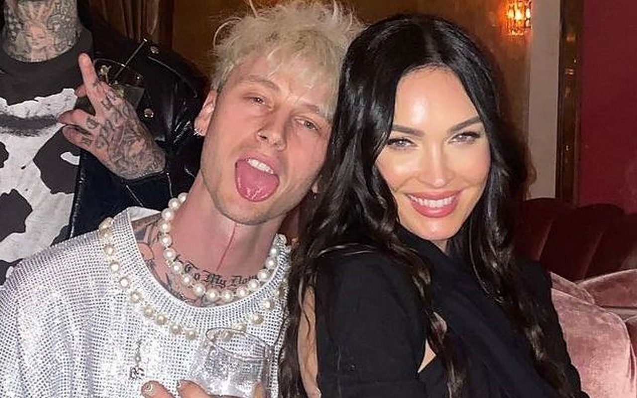 Machine Gun Kelly Left Megan Fox to Fend for Herself in Shark-Infested Waters on Second Date