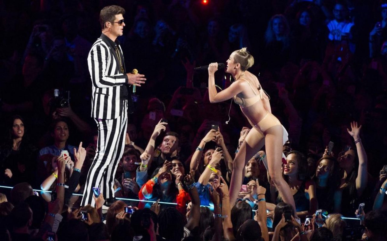 Miley Cyrus - 2013 MTV VMAs