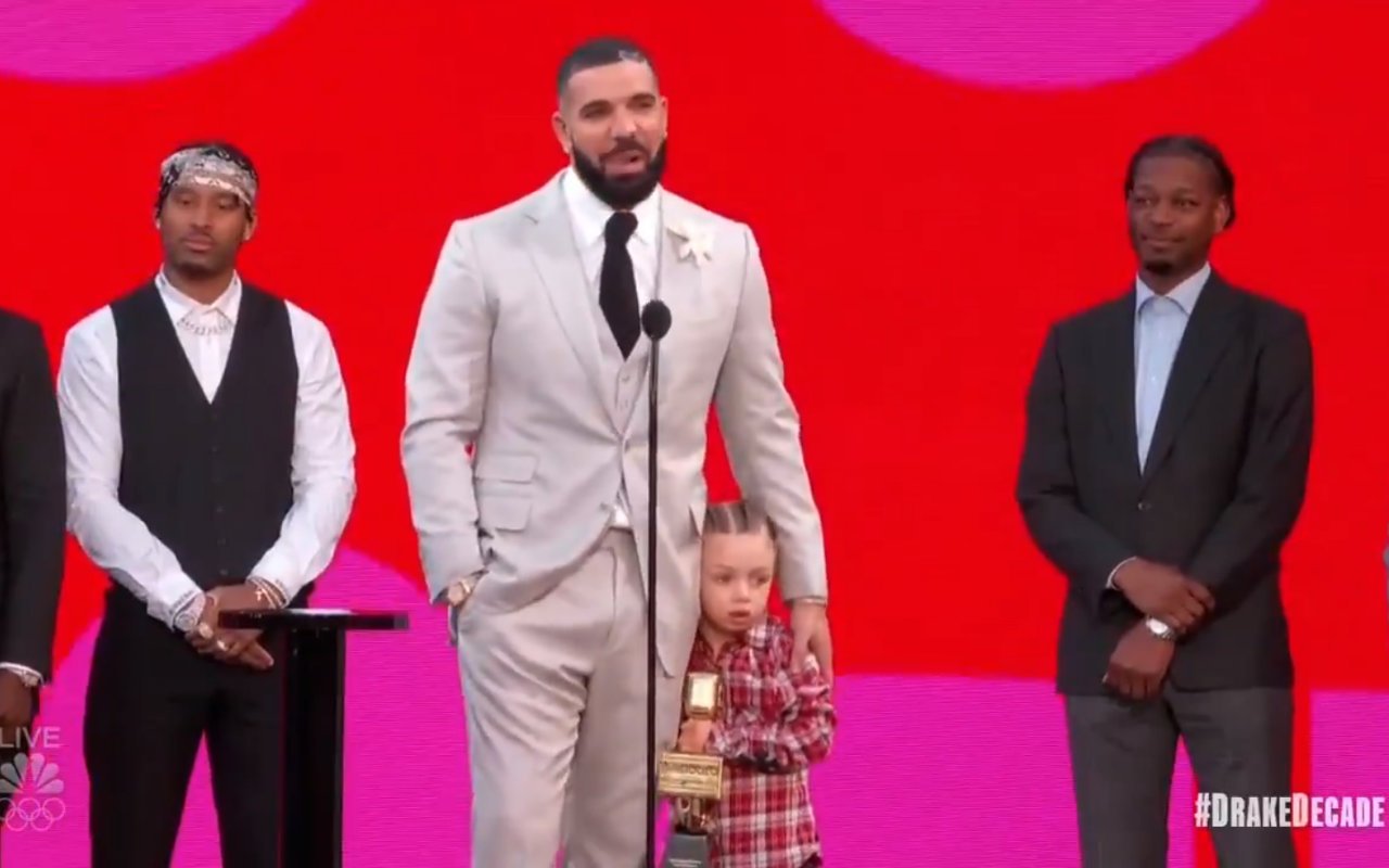 Billboard Music Awards 2021: Drake Brings Son Adonis on Stage to Accept Artist of the Decade Gong