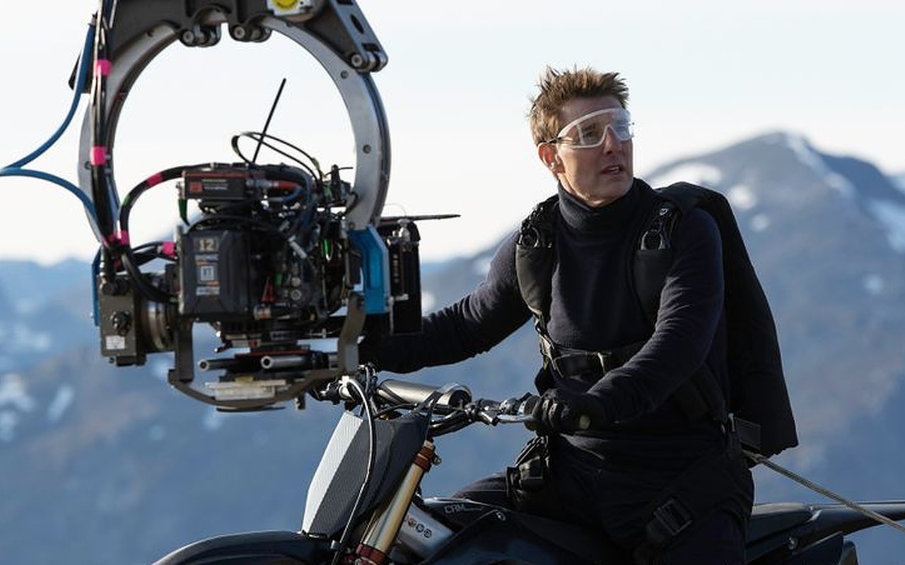 Tom Cruise 'Tearing His Hair Out' as He Races to Finish 'Mission Impossible 7' Filming Amid Pandemic