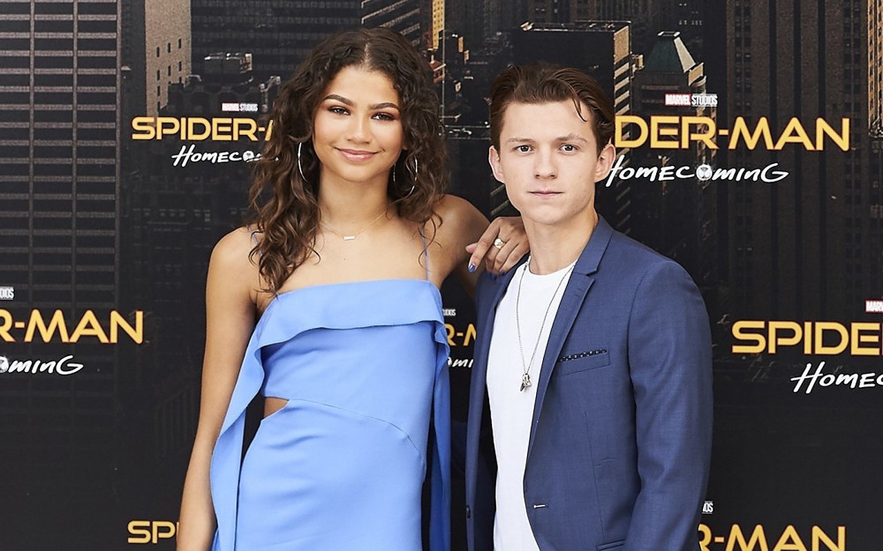 Tom Holland and Zendaya Caught on Camera Locking Lips Inside Car