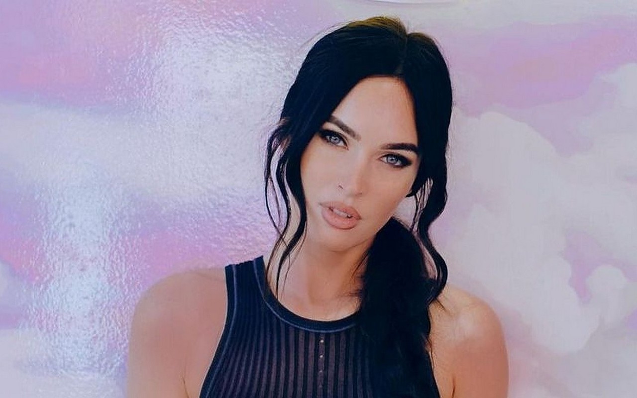 Megan Fox Refused to Wear Revealing Dress After Chatting With God in Costa  Rica