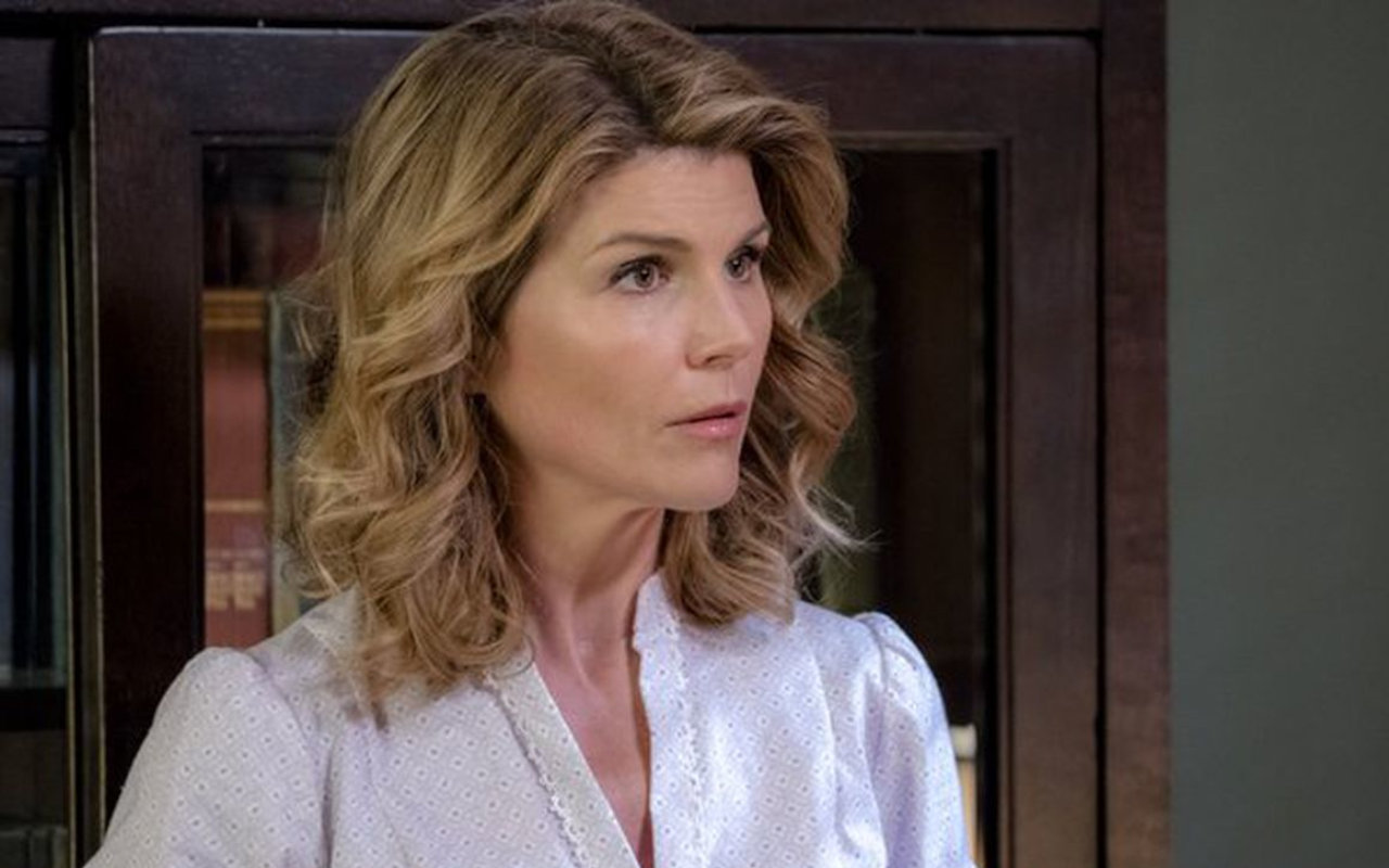 Lori Loughlin to Reprise Her 'When Calls the Heart' Character on Spin-Off