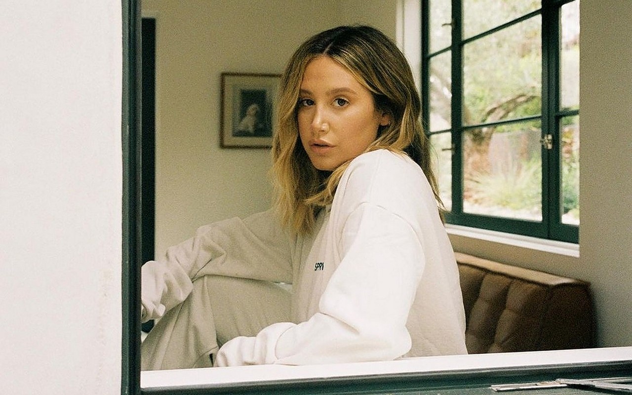 1280px x 800px - Ashley Tisdale Forced by Disney to Change Lyrics to Song 'He Said She Said'