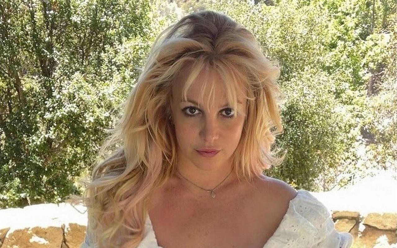 Britney Spears Feels 'Warm' and 'Fuzzy' as She's on 'Right Medication' After Conservatorship Ends