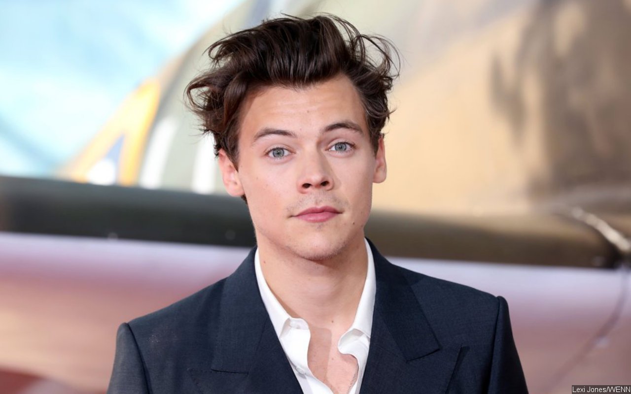 Harry Styles Reveals Tracklist for New Album 'Harry's House'