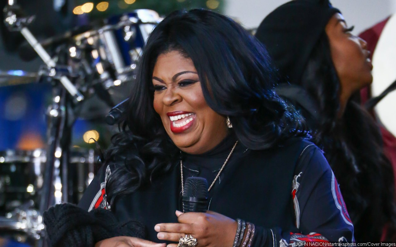 Gospel Singer Kim Burrell Claims She Receives 'Vile' Comments After Offensive Church Sermon