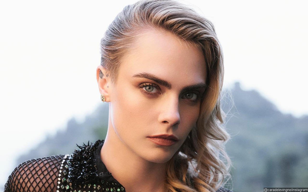 Cara Delevingne's Friends Concerned as She Spent Few Days Partying in ...