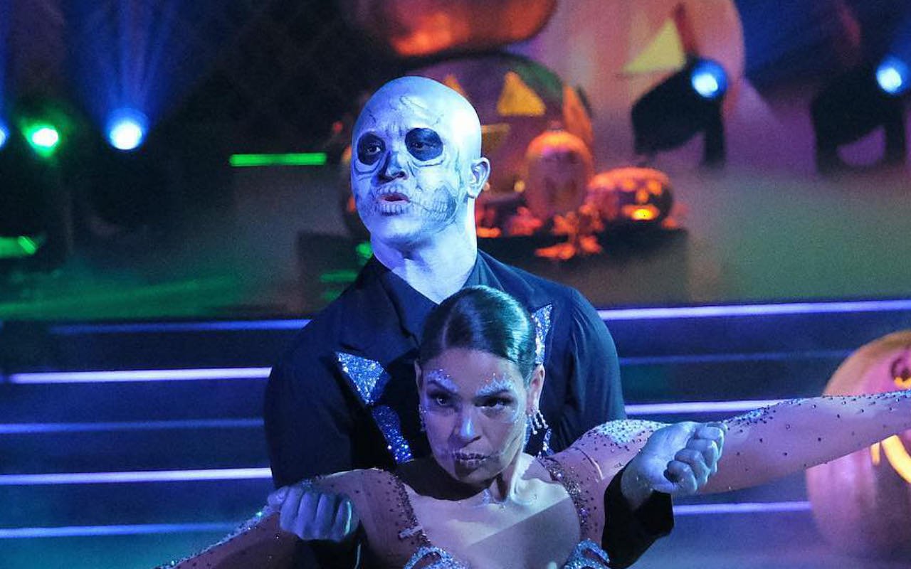 'DWTS' Recap Celebrity Dancers Bring Spooky Dances on 'Halloween Night'