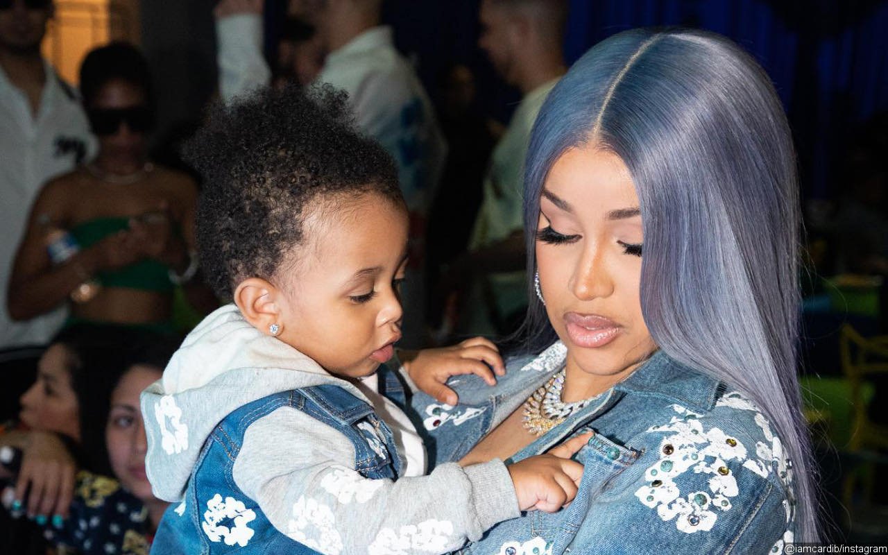 Cardi B Posts Adorable Video Of Son Wave Running Around Huge Christmas ...