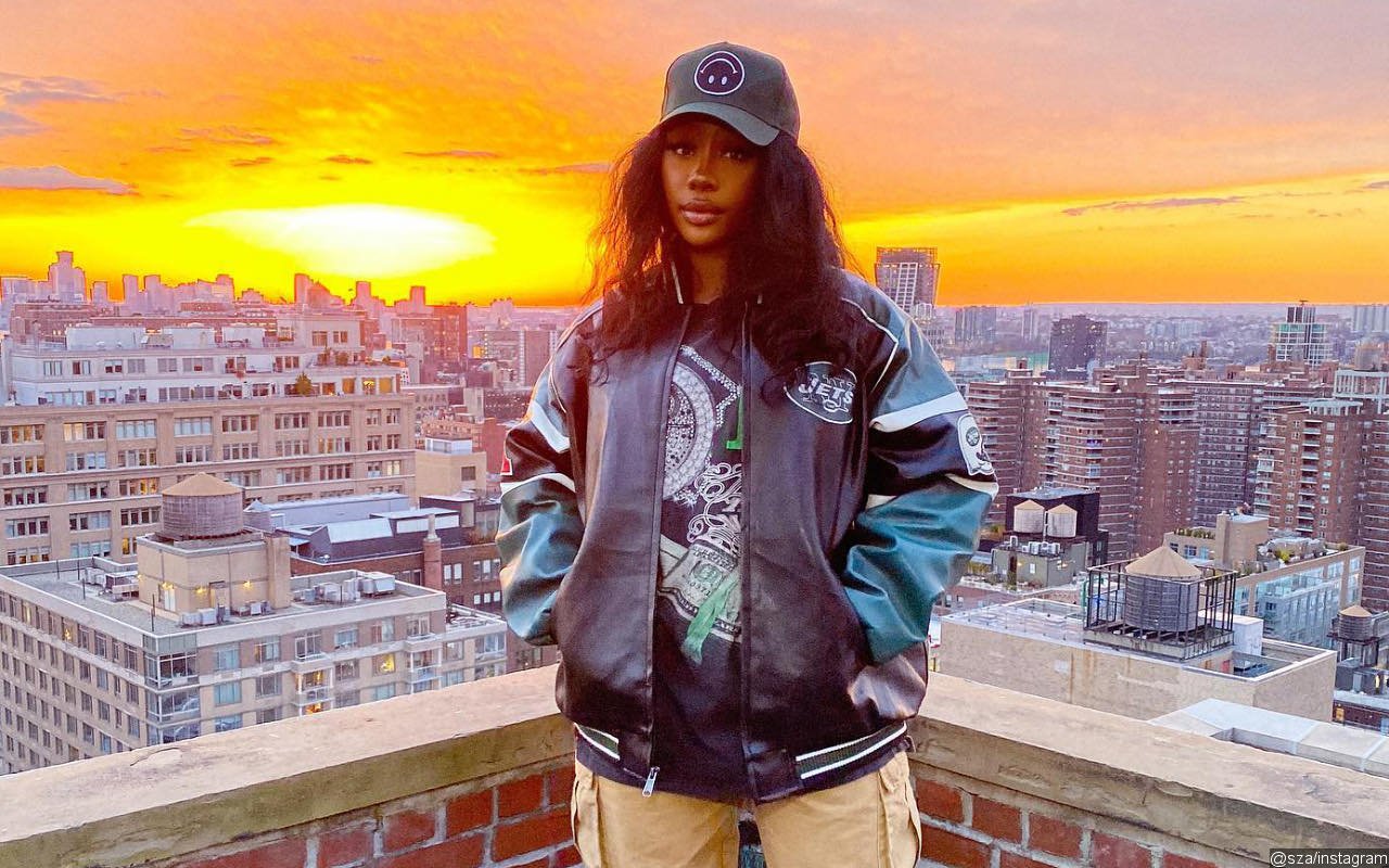 SZA Clarifies Inspirations Behind Her Albums After Trolls Label 'SOS' 'Sad Girl Music'