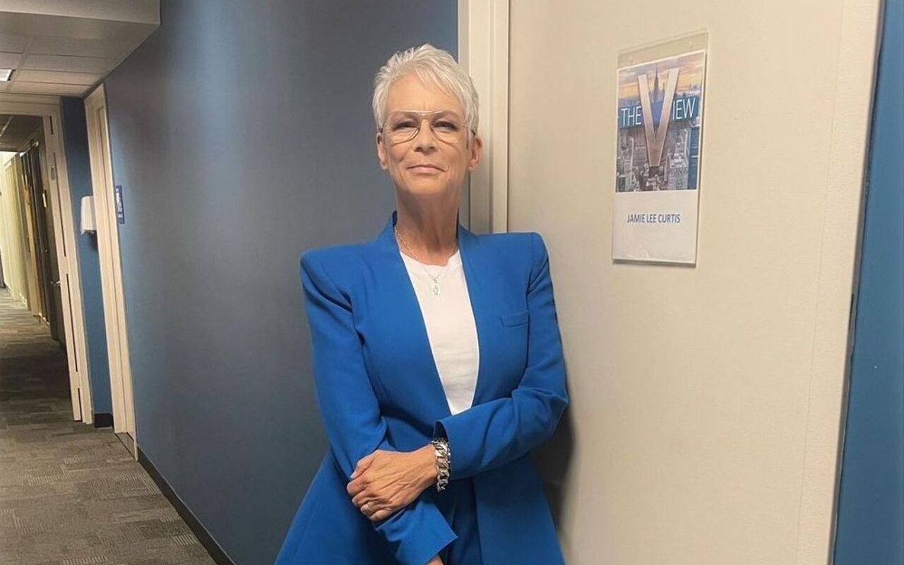 Jamie Lee Curtis Speaks Up Against 'Nepo Baby' Claims