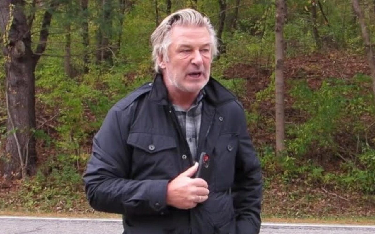 Alec Baldwin Officially Charged With Involuntary Manslaughter After ...