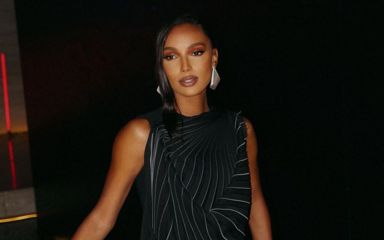 Jasmine Tookes Offers First Glimpse at Newborn Daughter