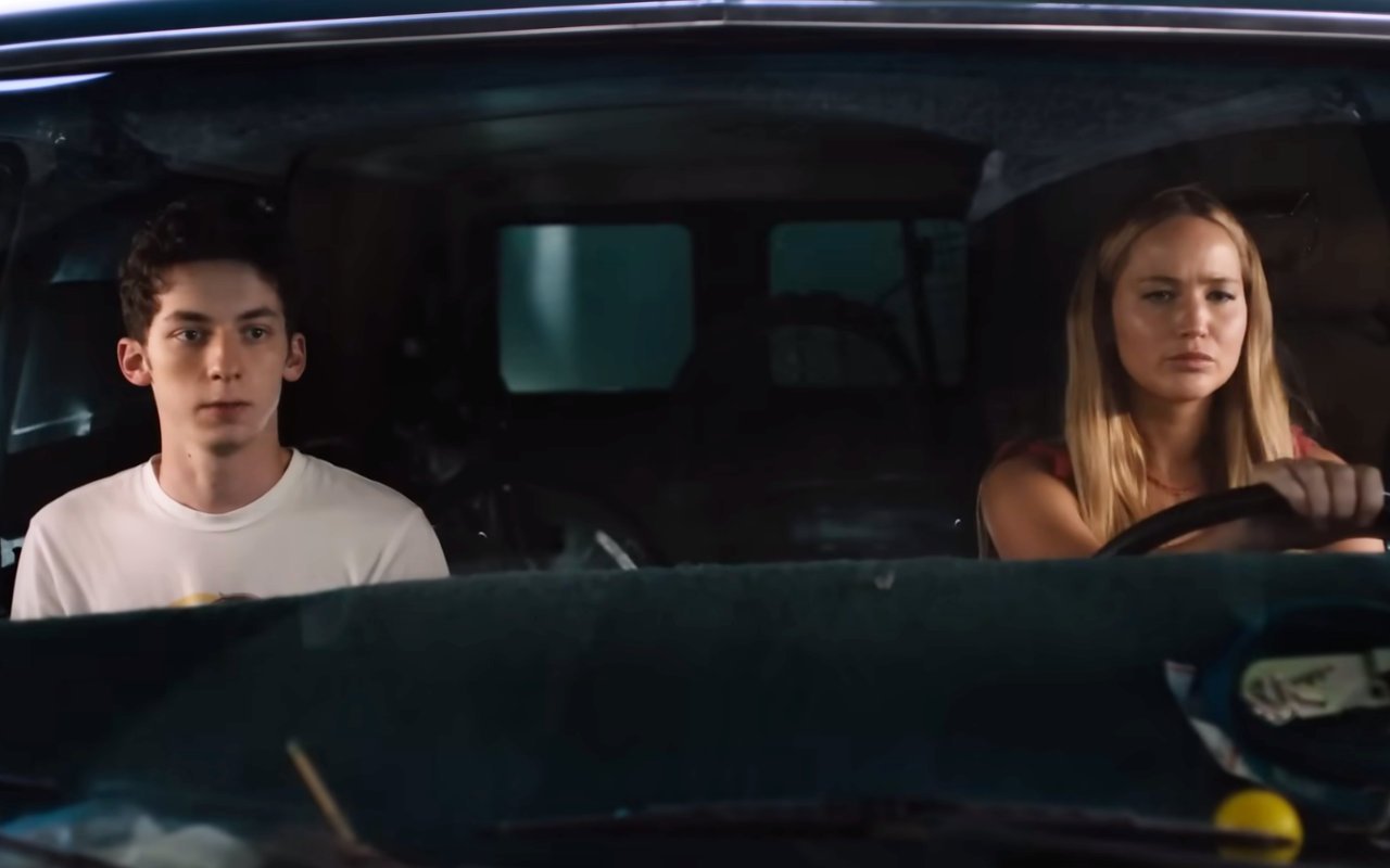 Jennifer Lawrence Hired To Date A 19 Year Old In Trailer For Raunchy