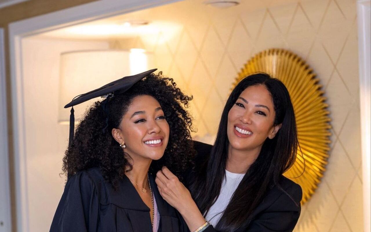 Kimora Lee Simmons Calls Daughter Brainy Beauty As She Graduates From