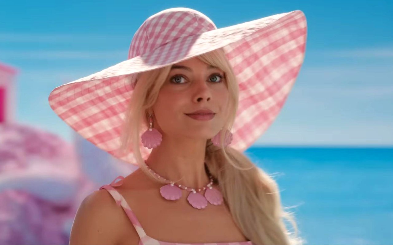 Margot Robbie Claims 'Barbie' Tackles Concept of Power 'Hierarchy'