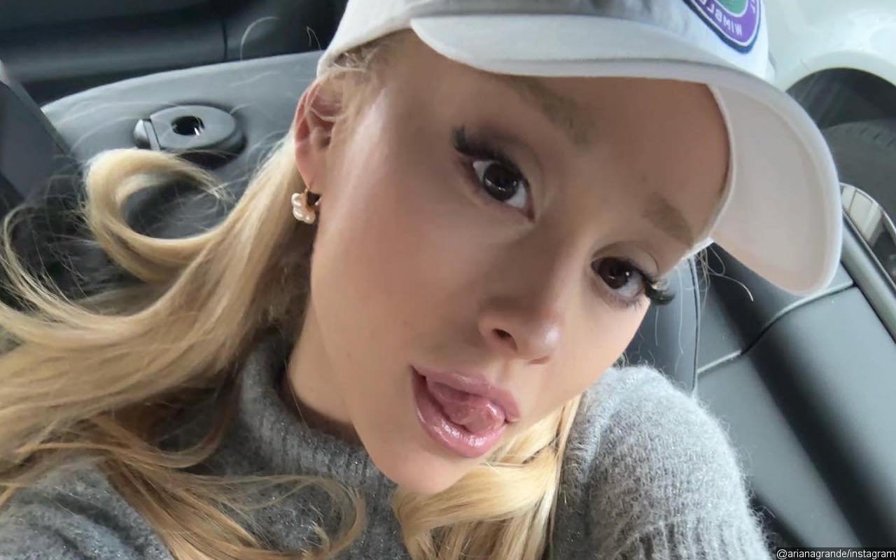 Ariana Grande Looks in Good Spirits in First Outing Since Dalton Gomez Split News