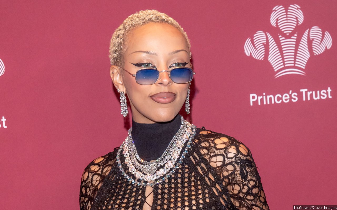 Doja Cat Fumes At Fans For Naming Her Fanbase 'kittenz'