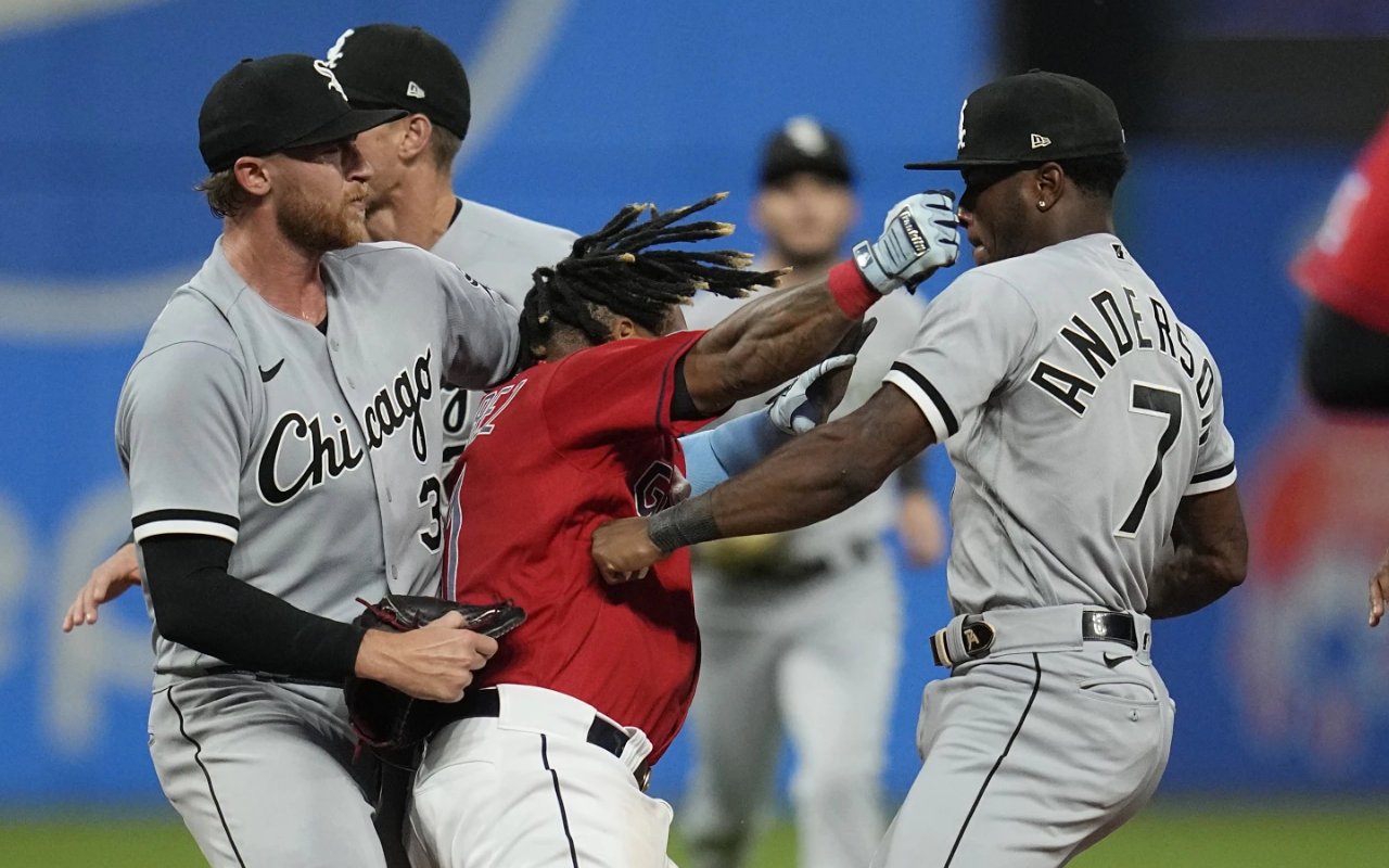 Tim Anderson Clowned After Being Knocked Down by Jose Ramirez During Brawl at Cleveland Game 
